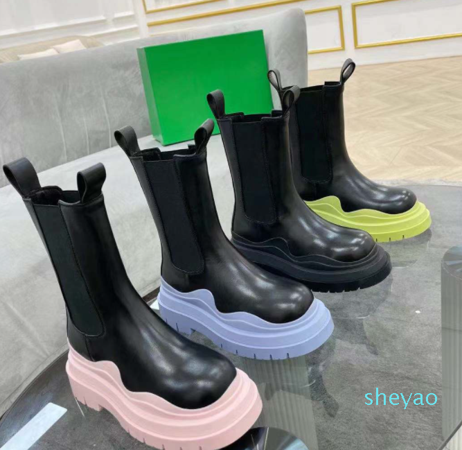 

2021 Latest TIRE Boots Women Tires Up Chunky Tread Sole Wavy Oversized Rubber Round Toe Platform Calf leather Pull-On Ankle Boot 35-40, Lilac