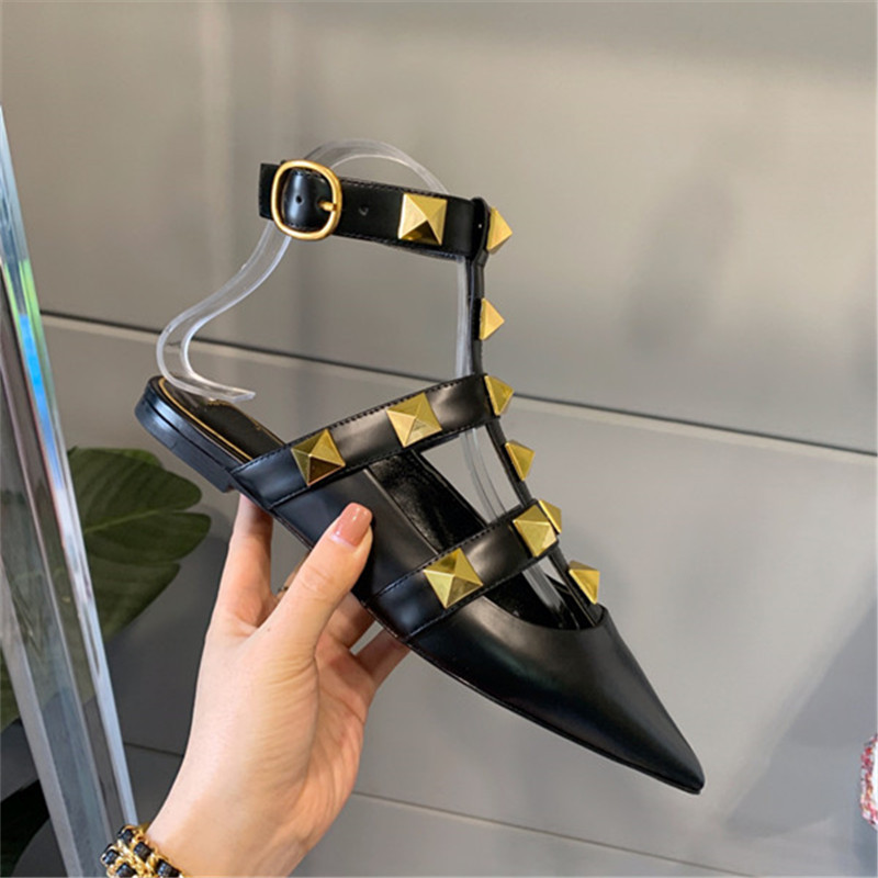 sandales femmes nouveau rivet chaussures plates talon bas style passerelle tempérament pointu