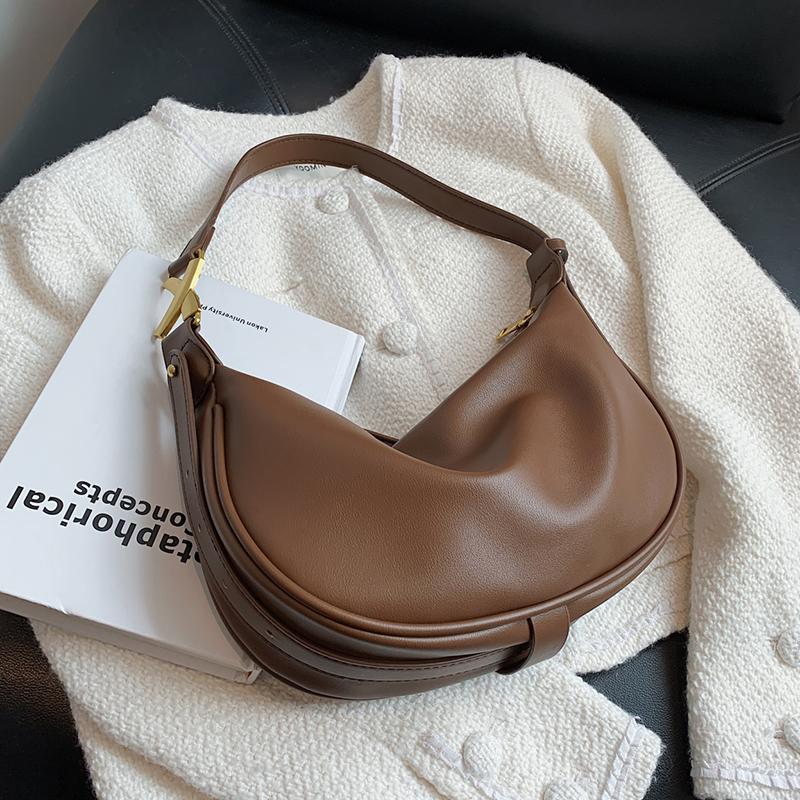 

Evening Bags LEFTSIDE Vintage Small PU Leather Armpit Crossbody For Women 2021 Hit Winter Designer Lady Shoulder Purses And Handbags