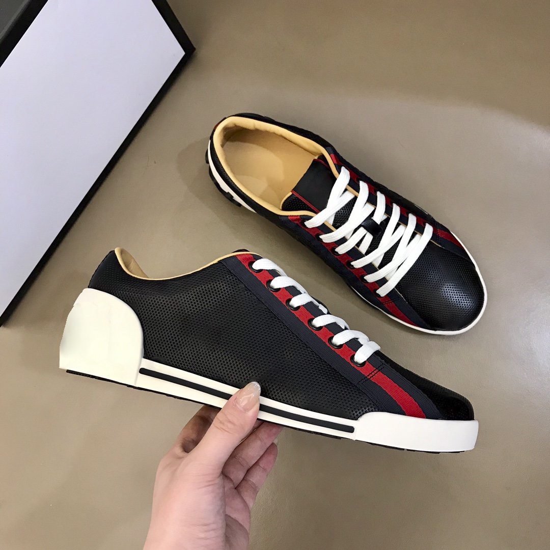 

2021 New Luxury Designer trend Leather Embroidered casual shoes Ace Sneakers Flat Breathable Design Size 38-45, Black