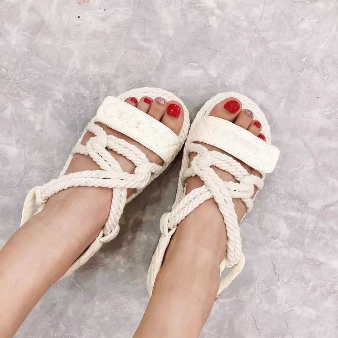 

2021 luxury bubble running women sandals designer beach soft sole leather smooth sports leisure platform multi function Roman Hemp rope, White