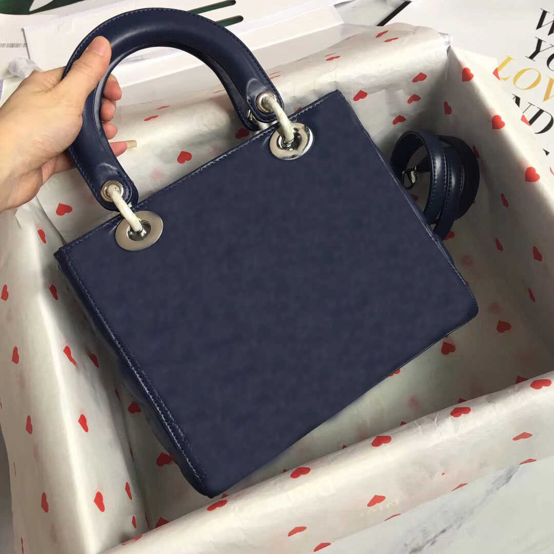 

CLASSIC FLOWER Women Luxurys Designers Bags 2021 Ladies Shoulder Bag Genuine Leather and Houndstooth Fabric CrossBodybag Saddle Handbag Premium 24cm, Red