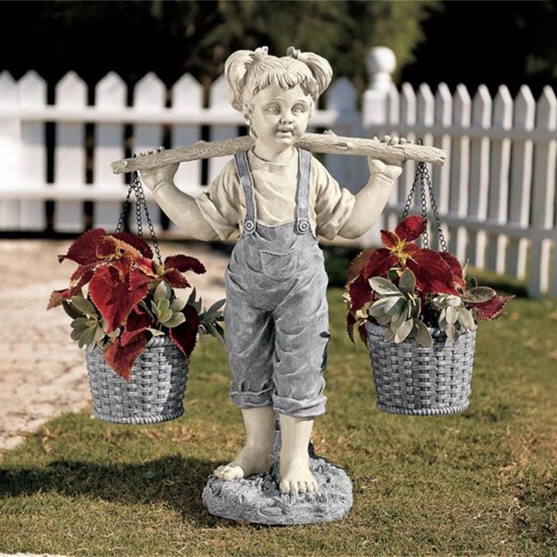

14x5x16cm Home Art Decoration Resin Garden Micro Carving The Girl Carrying Water Decorates Grass Pole Bamboo Basket Storage Decorations