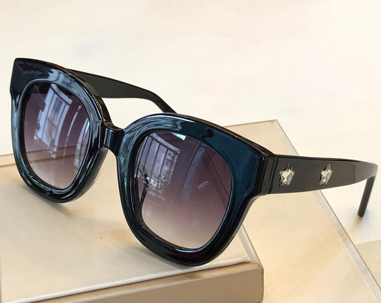 

Sunglasses For women Summer style Anti-Ultraviolet 0208 Retro Shield lens Plate Rectangle full frame fashion Eyeglasses Random Box 0208S, White;black