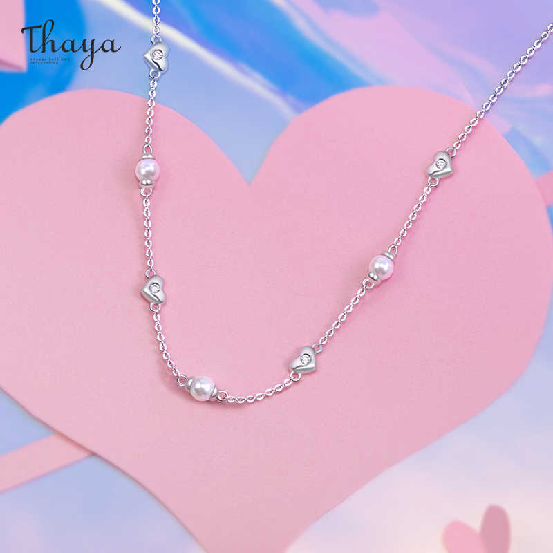 

Thaya Vintage Pearls Fashion Multilayer Rose Pendants Necklaces For Women Gold Metal Chokers 2020 Trendy Jewelry Gift