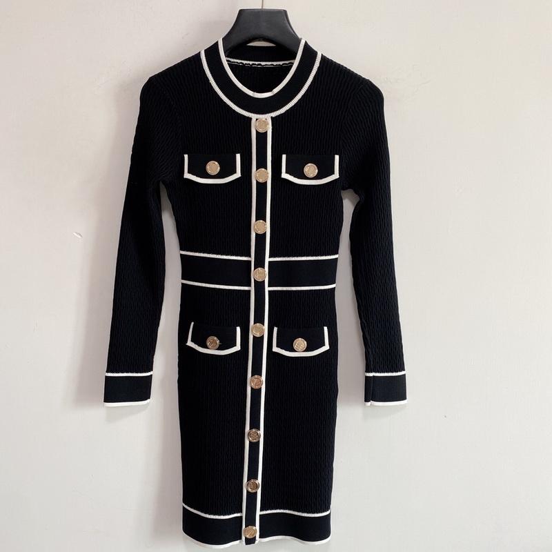 

2021 Summer Casual Dresses Sweater Skir Two Pieces Skirt Short Sleeves Knitted Cloth Luxury Designer Clothes Causual Wear Knitting Clothing 2 Different Designs-2, Pink dress