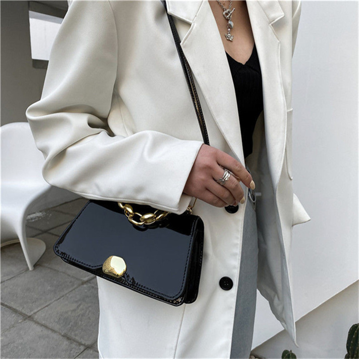 

designers duffel bags 45cm 55cm luxury large capacity travel sale women men genuine leather shoulder fashion bag carry rivets with lock head