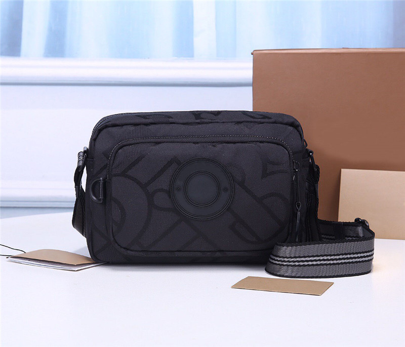 

Top fashion classic men's and women's nylon canvas camera bag, size 22.5 cm, cool shape, fine workmanship, can be single-shoulder or cross-body, Black