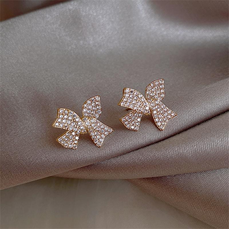 

Stud Full Diamond Micro Inlaid Bow, Simple Female Small Earrings, Light Luxury, High Sense Of Fashion, Women's Jewelry, Golden;silver