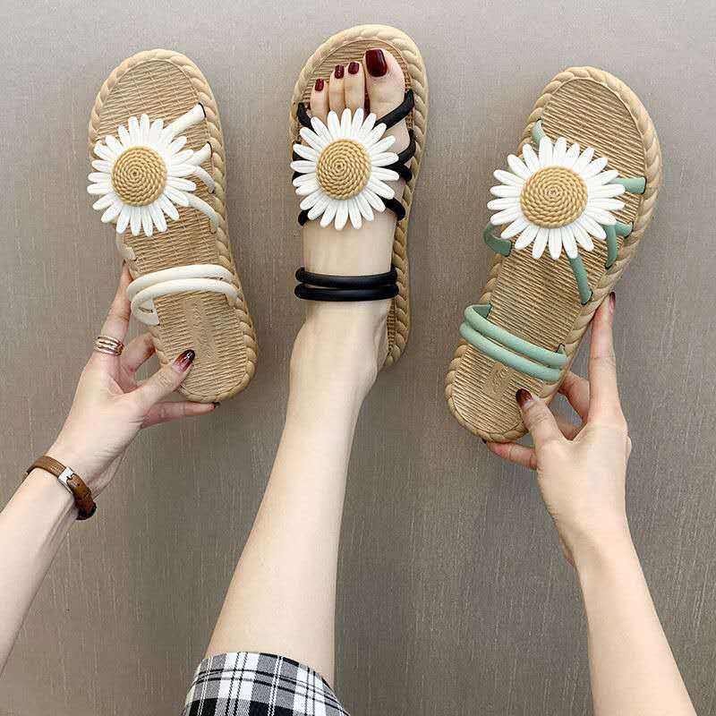 

luxury slippers slipper's summer 2021 versatile little daisy fairy wind ins female student korean antiskid beach sandals, Black