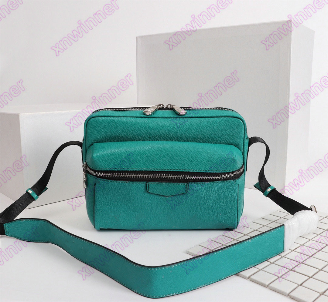 

Messenger Outdoor Monograms M30243 Shoulder Bag Designer Bags Mens Handbag Designers Luxurys Cross body Briefcases Mans Brand Purse Wallets