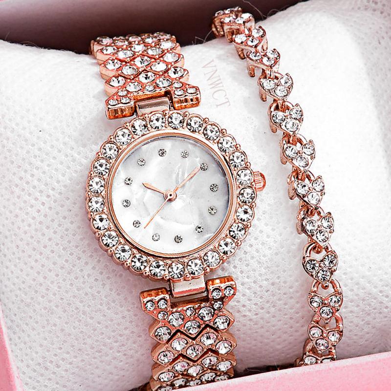 

Wristwatches Fashion Women Watch Diamond Starry Sky Gypsophila Roman Scale Temperament Ladies Small Watches Bracelet Steel Chain Clock, Gold