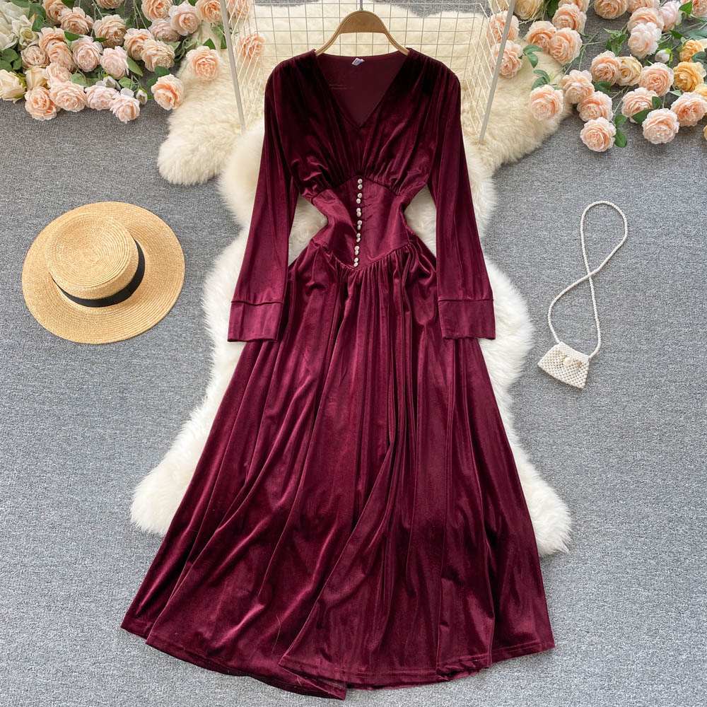 

Autumn Winter Women Red Velvet Party Dress Vintage V-Neck Long Sleeve Metal Buttons Big Swing A-Line Vestidos Female New Fashion 2022, Same as picture