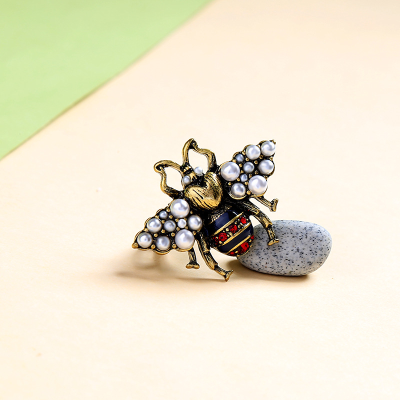 

New Fashion Women Earrings Gold Plated Rhinestone Insect Bee Earrings Brooches Rings for Girls Women Lovely Birthday Gift, Golden;silver