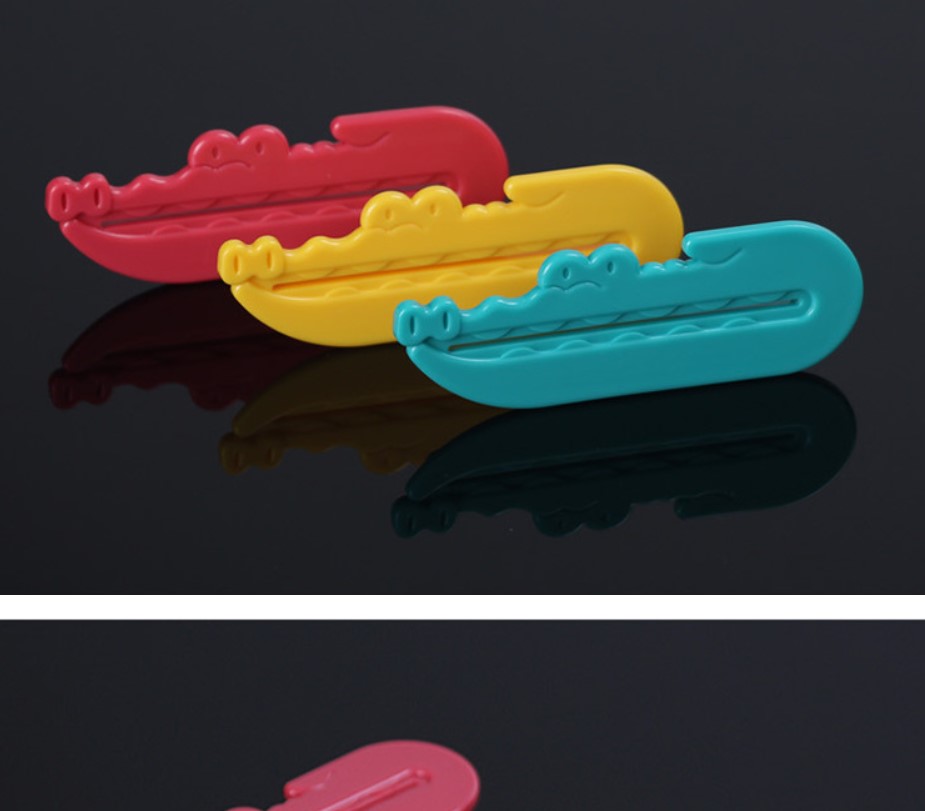 

plastic Toothpaste Squeezer Bathroom Accessories Facial Cleanser Toothpaste Tube Rolling Press Squeezer Dispenser