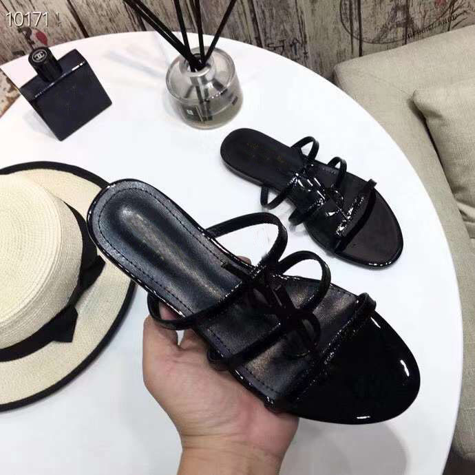

Luxury Designs Paris Slipper Women Sandals slippers Black genuine leather rubber soles Super Quality With box Top Gift