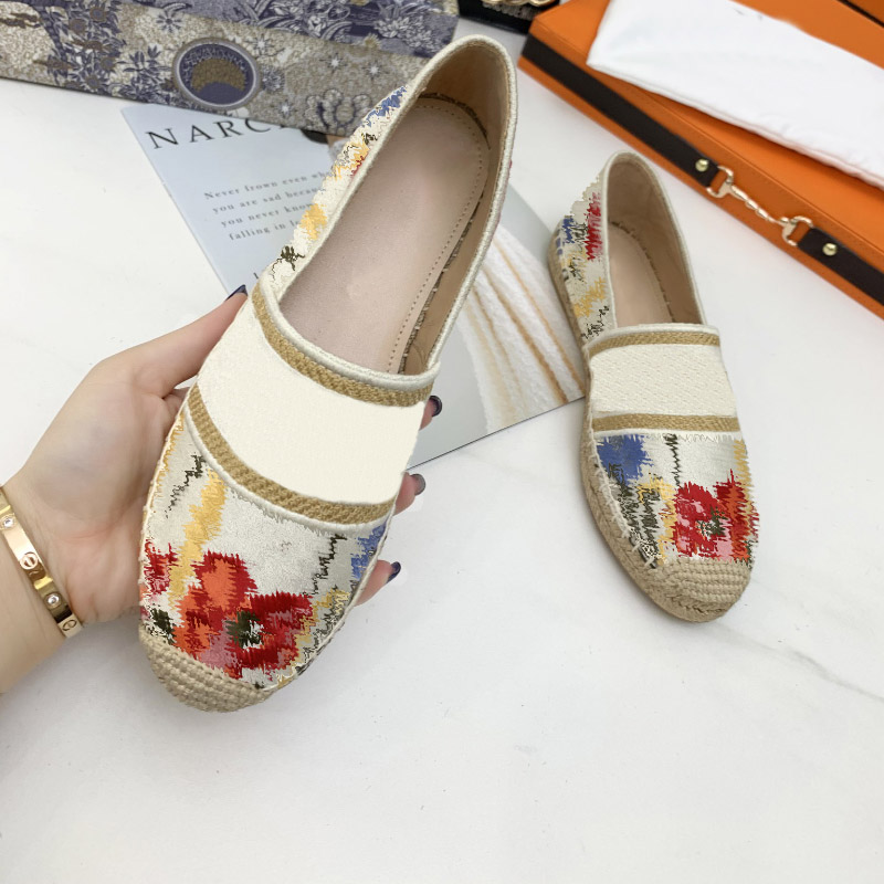 

Women Sandal Casual muller Shoe Espadrilles Summer ladies slip on sandals retro flat Beach Slippers fashion Loafers Embroidered letters Fisherman Shoes, Extra fee