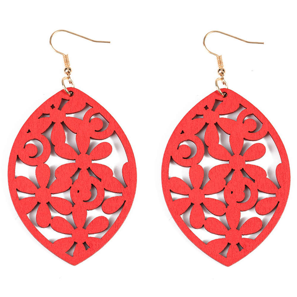 

earrings hollow Wood Earrings Japanese Korean creative earrings, round face and thin accessories, Golden