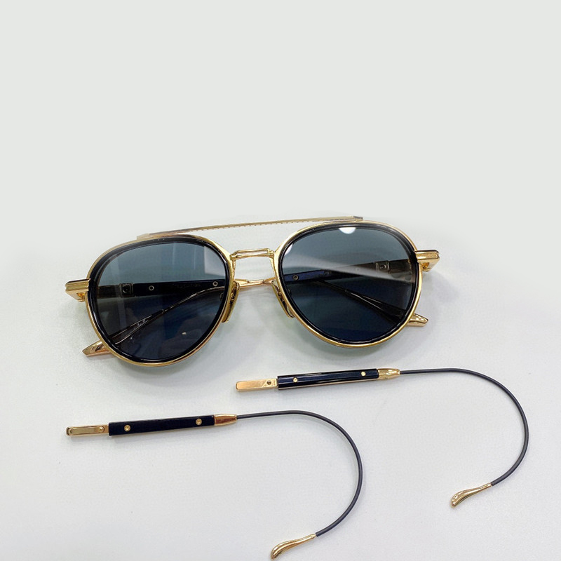 

Summer Sunglasses For Men and Women style EPILUXURY Anti-Ultraviolet Retro Plate Oval Full Frame fashion Eyeglasses Random Box