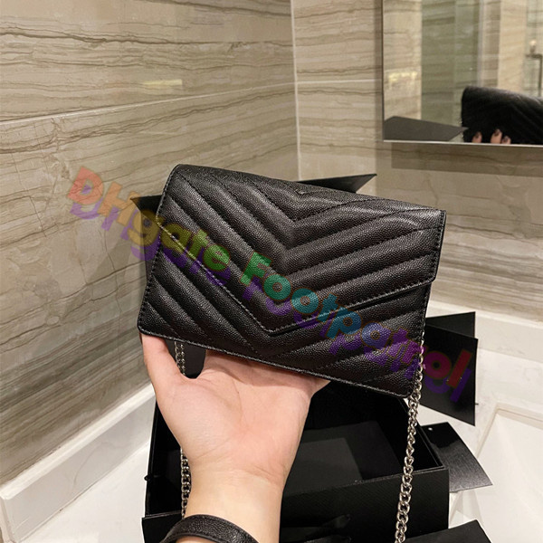 

2021 Fashion Luxurys designers messenger bags Chains shoulder bag Vintage Crossbody Handbag Classic women Quality Purse Leather handbags Wallet Coin card holder, No bags