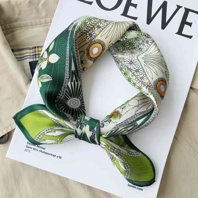

Ladies Fashion High Quality Soft Four Leaf Clover Floral Printed Bag Handkerchief 53X53cm Small Square 100% Natural Silk Scarf