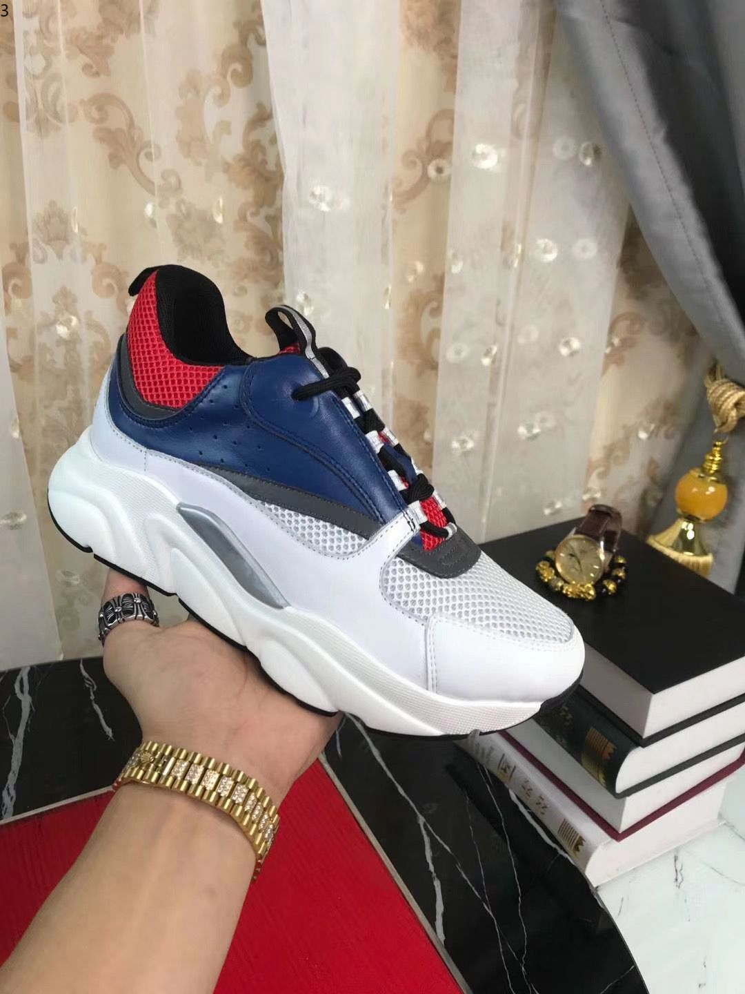

breathable versatile casual sport couple shoes glowing color cowhide patchwork mesh sneakers mjh001