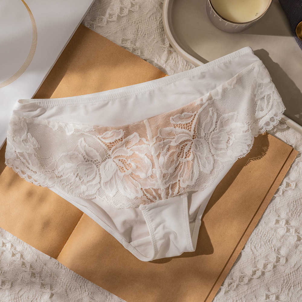 

Lace briefs classic lace underwear girl middle waist high grade, White