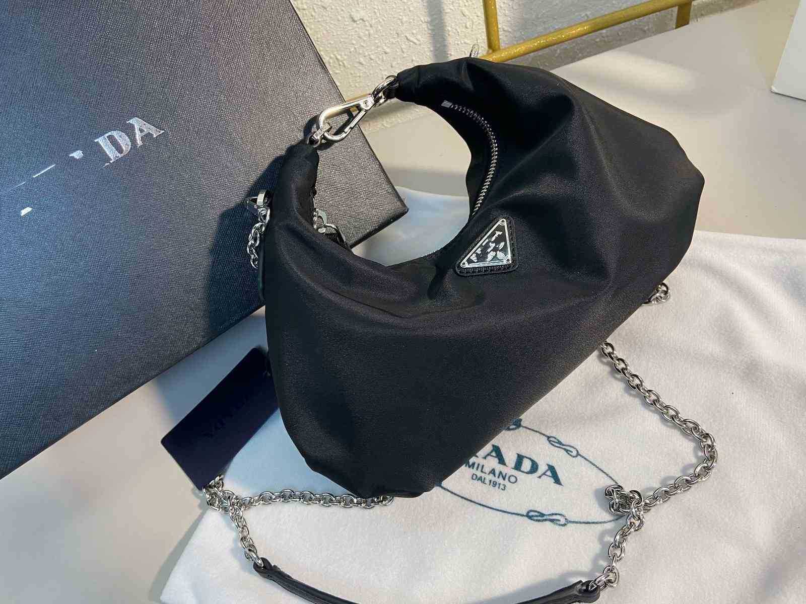 

Women Luxurys Designers Bags 2021 designer handbags Multi Pochette Crossbody Bag Zhouzhoubao123 Louisbags_18 Hanghhangbag 3-in-1 Hobo Undera