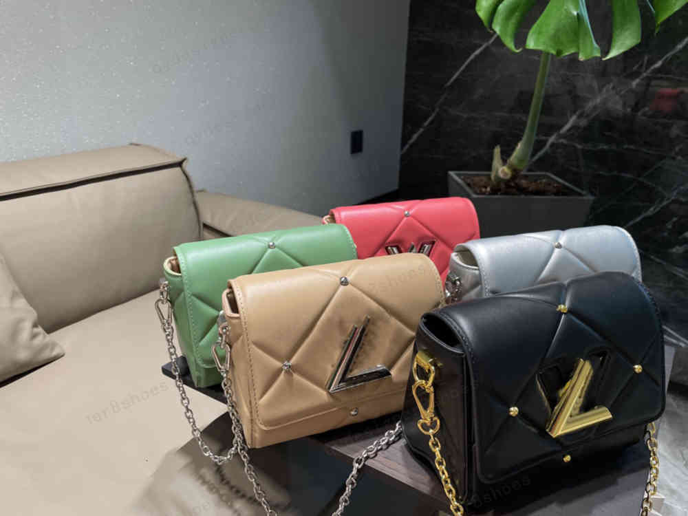 

Folding gift box ladies designer handbags tote leather flip five-color striped shoulder bag size 20*14cm, For transportation