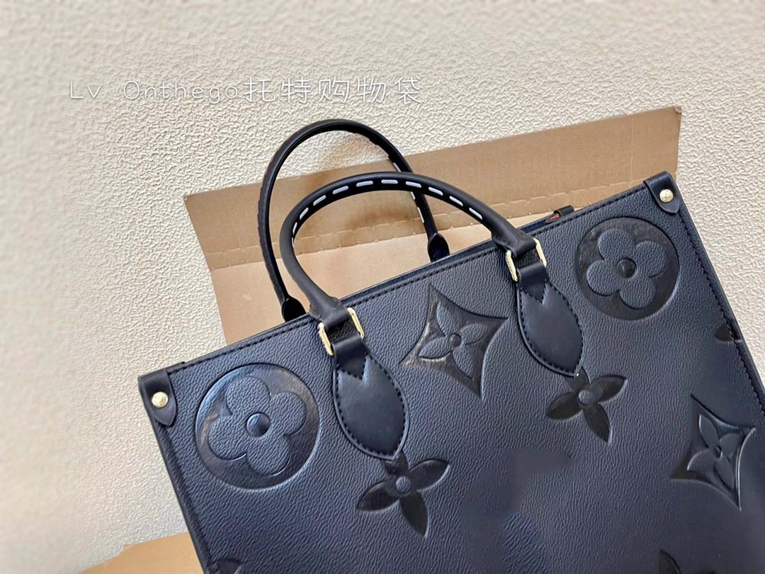 

Fashion luxury women's designer leather handbags Ladies wallet prevalent Branded High quality Women shoulder bag 42CM Color mixing