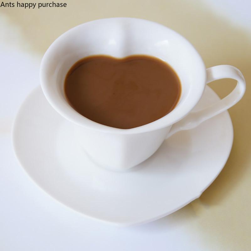 

Mugs European Style Ceramics Fancy Heart-shaped Coffee Cup And Saucer Set Pure White Comma Tea Creative Utensils