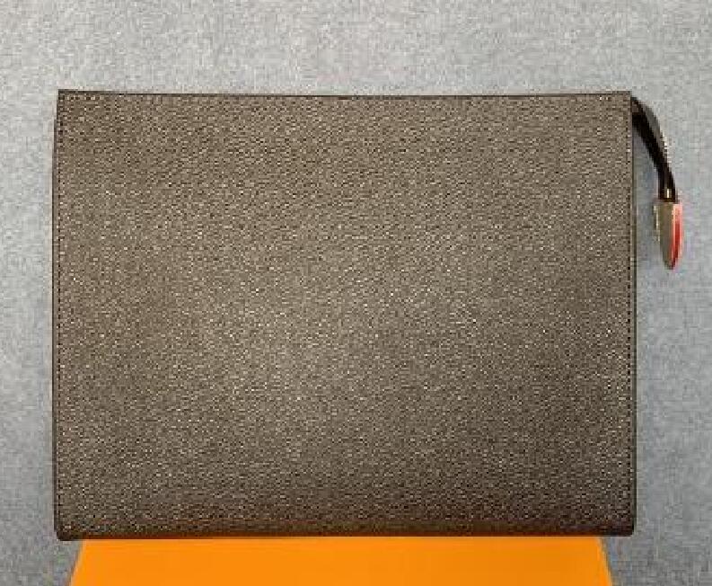 

POCHETTE VOYAGE Designer letter flower Coffee Black lattice mens bags women zipper Designer Purses Toiletry Cosmetic Bags Pouch Luxur