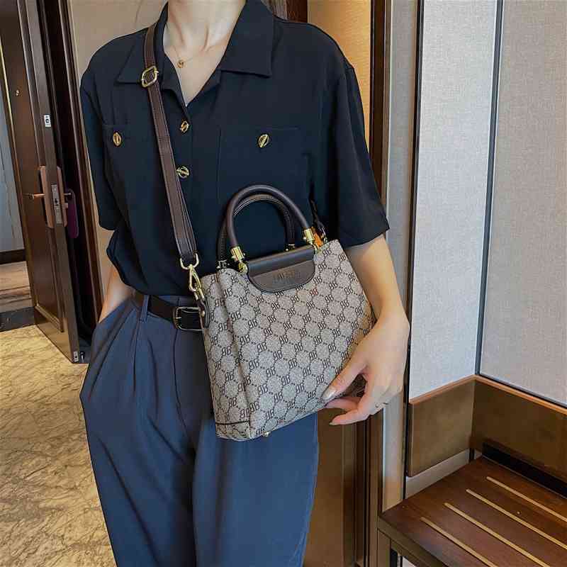 

80% Off bag women's new version fashion versatile large capacity hand multi-layer Single Shoulder Messenger Bag Handbags, Brown