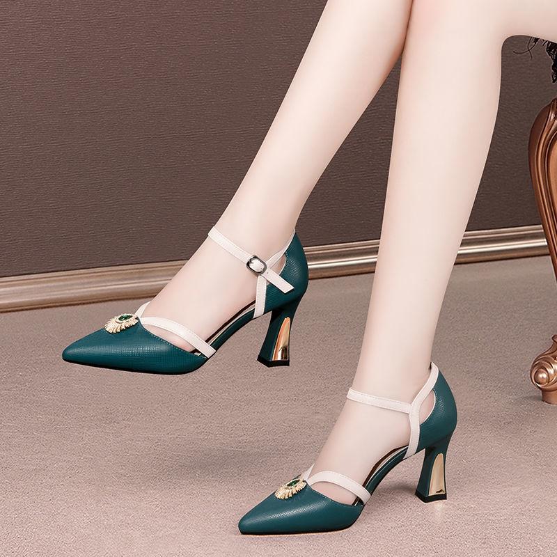 

Dress Shoes Women Cute Sweet Green Pointed Toe Hollow Buckle High Heel Lady Sexy Party Night Club Black Heels Zapatos Mujer E9307