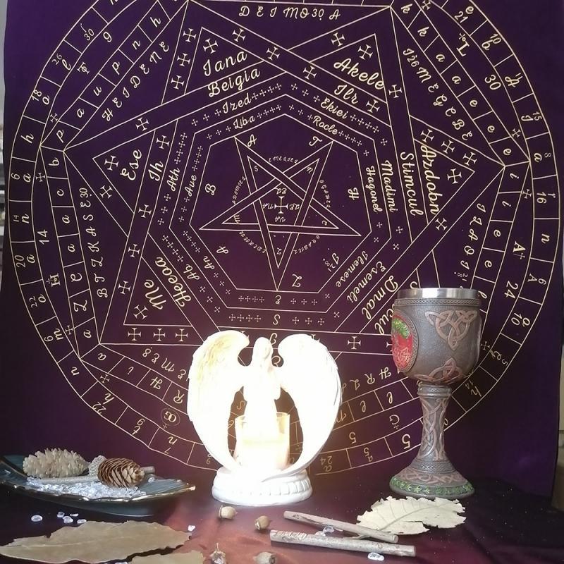 

Table Cloth 2021 60x60cm Seal Of God: Truth Tarot Tablecloth Altar Divination Non-woven Vintage Christmas Gifts, 01