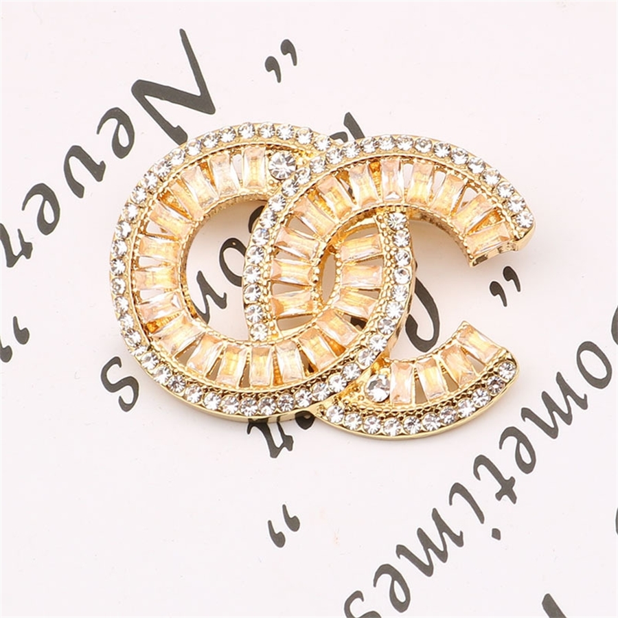 

stud Fashion double-C small fragrance Brooch inlaid with diamond zircon personality luxury temperament pin anti light neckline accessoriesv899Fh, Golden;silver