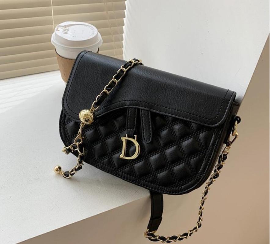

Women's Chain Bag Texture Stone Grain Small Square Fashion Cross Arm PU Duffel Bags