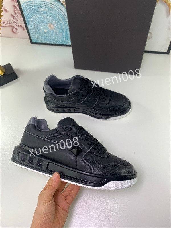 

2022 all season can wear shoes female womens 35-46 students hand made leather thick sole large size small white black sports casual shoes women zh211033, Choose the color