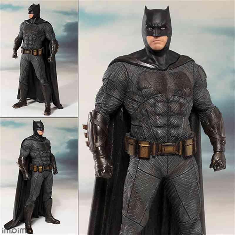 

TFX + Batman movie base