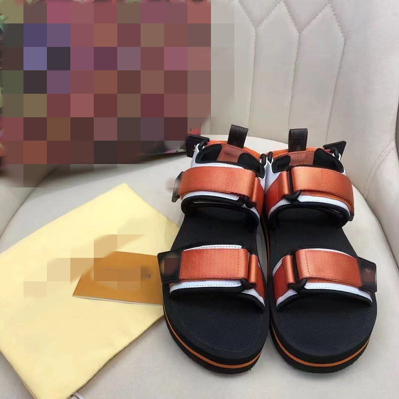 

2021 Fashion Spring Summer Outdoor Ladies Beach Sandals Luxury High Quality Casual Platform Shoes Size 35-40 mjk002