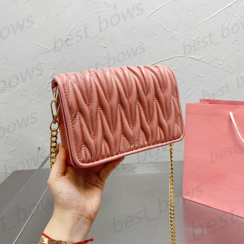 

Fashion Embossing messenger bag 2021 Luxurys Designers Shoulder Bags Women Handbags Vintage top quality Cross Body handbag Ruched Car suture flap chains Leather, No bags