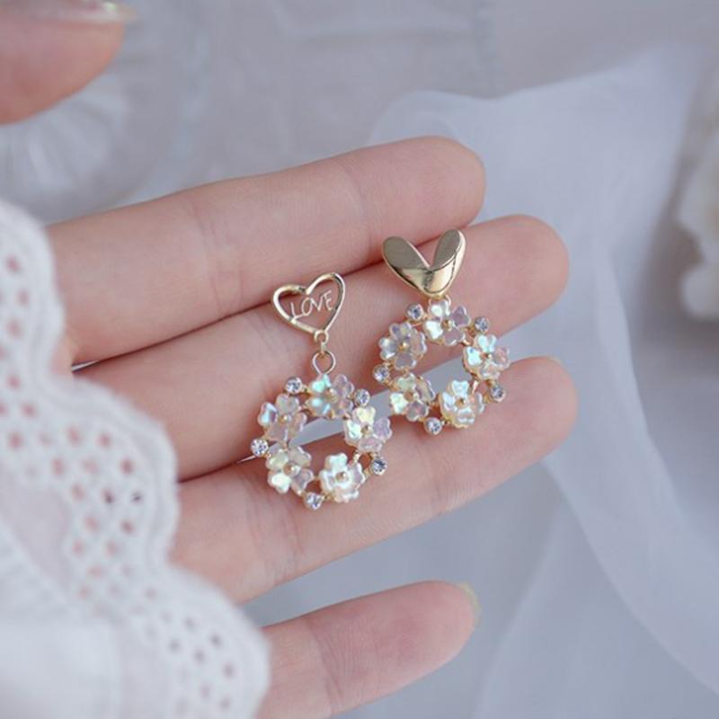 

Dangle & Chandelier UILZ 2021 Crystal Flower Female Drop Earrings Fashion Jewelry Rhinestones Gift For Party Friend Wholesale, Silver