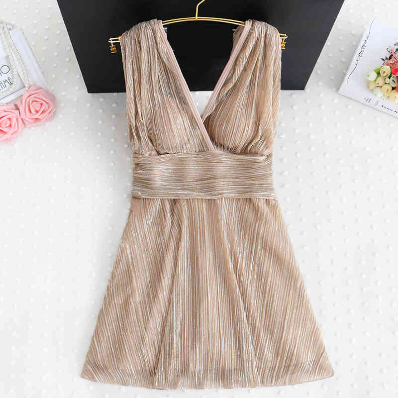 swimwear spring bathing suit l yards wind of vogue small sweet vacation covered belly fat mm show thin boxer conservative-image-677549110