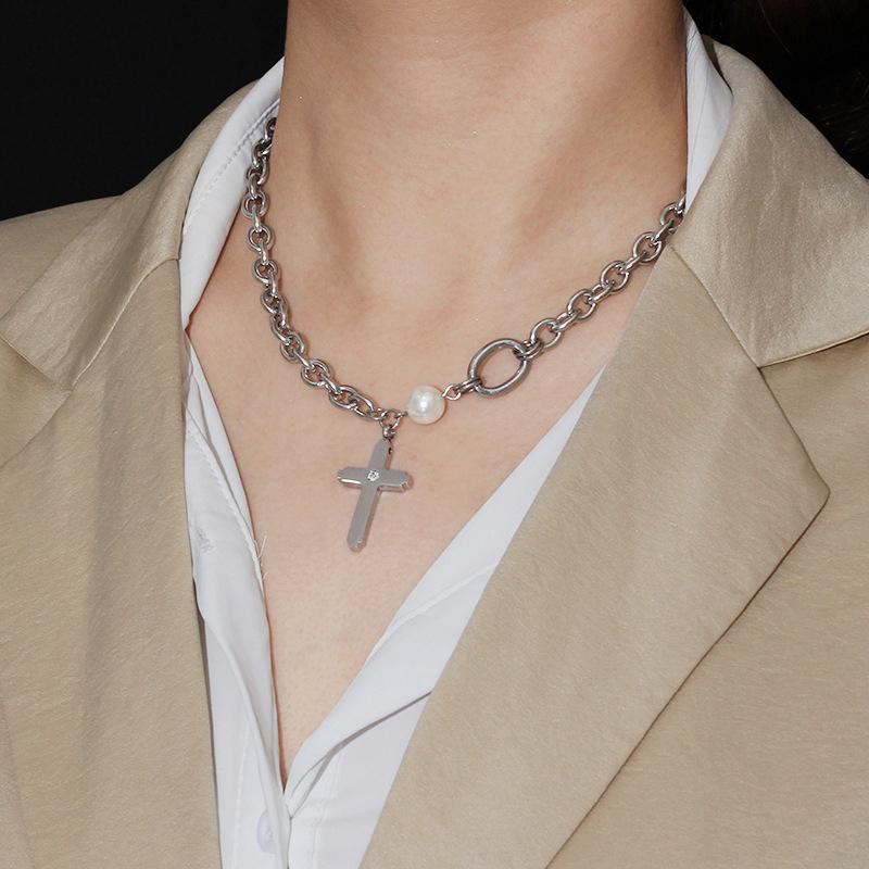 

Pendant Necklaces 1 PC Stainless Steel Necklace For Women Jewelry Silver Color White Cross Imitation Pearl Clear Cubic Zirconia Hipop Access