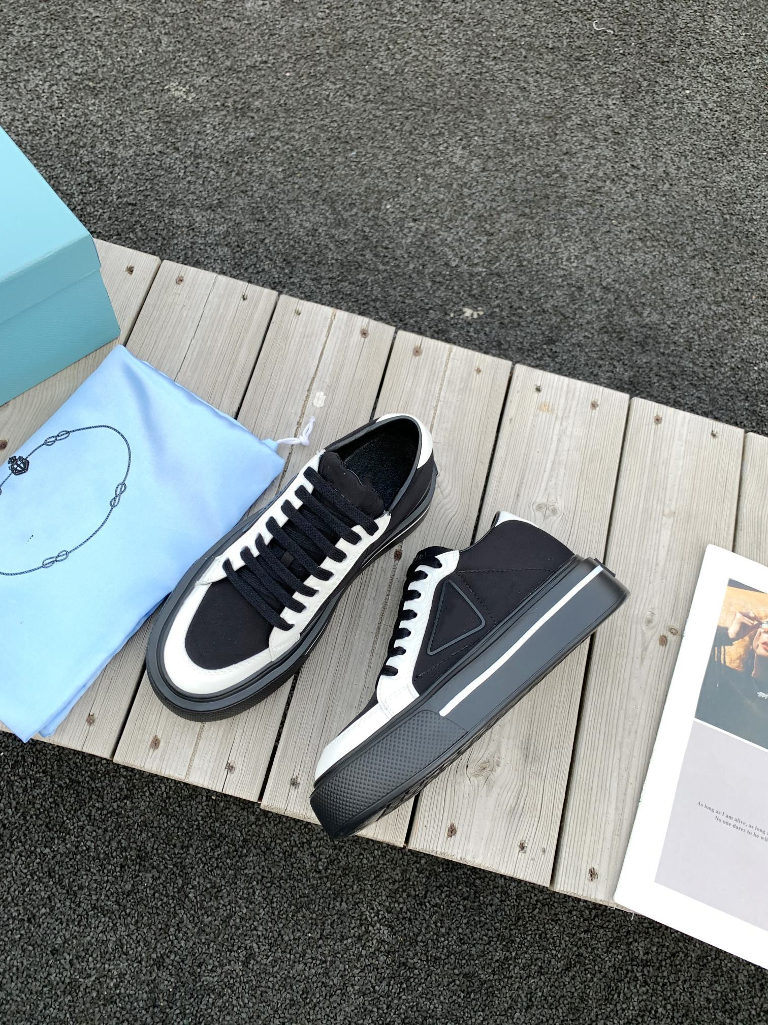 

Discount off Casual shoes high quality Classical men women Unisex low Sneaker White star platform Sandals Party Lovers Size 36-45 xy0411, 02