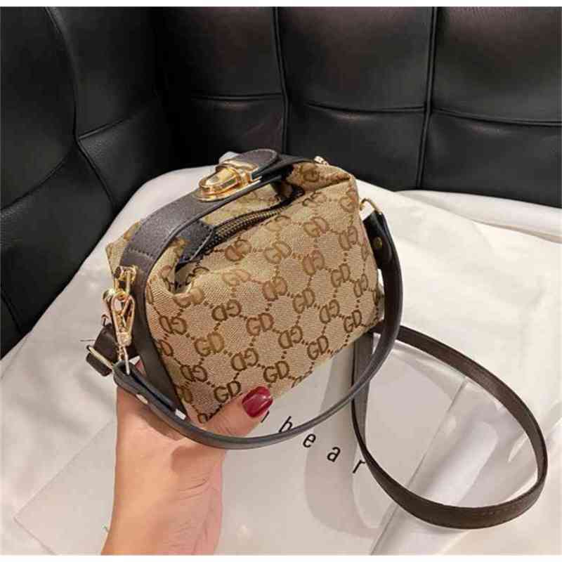 

2022 up to 50% coupon Handbags Bag women's spring and autumn printing cross small square personality single shoulder bag, F brown
