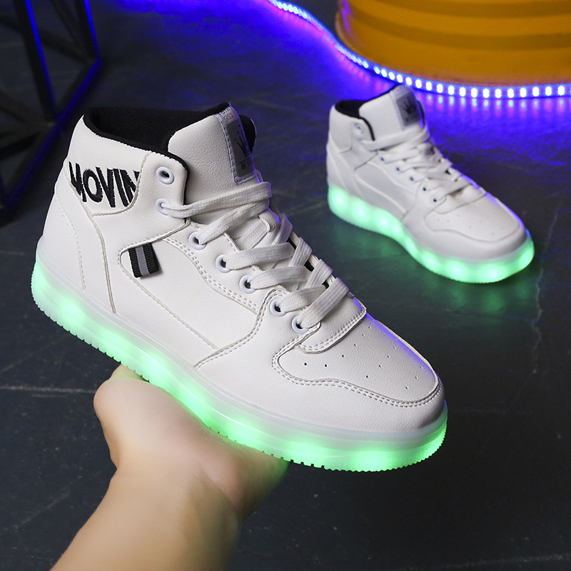 

Size 35-44 Womens Anti-slippery Luminous Sneakers Mens Led Wear-resistant Glowing Casual Shoes Adult Damping Shoes with Light, Black