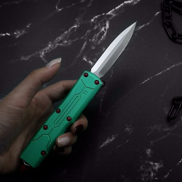 

4 Models Green UT85 Double Action Tactical Automatic Auto Self Defense Folding Edc Knife Camping Knife Hunting Knives Xmas Gift