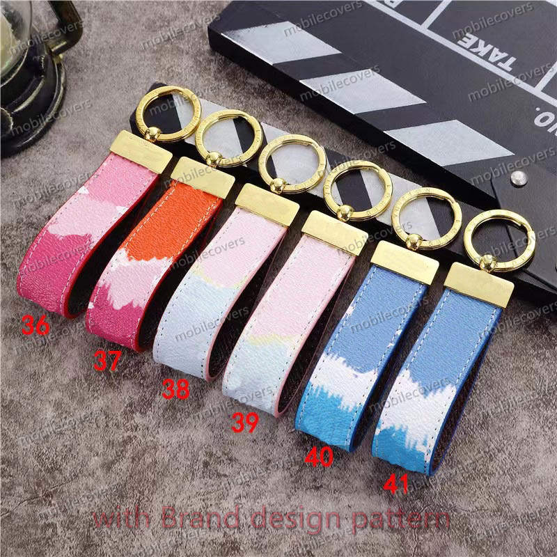 

L luxury cell phone cases Fashion Key Buckle Car Keychain Handmade Leather Keychains Men Women Bag Pendant Accessories 6 Color