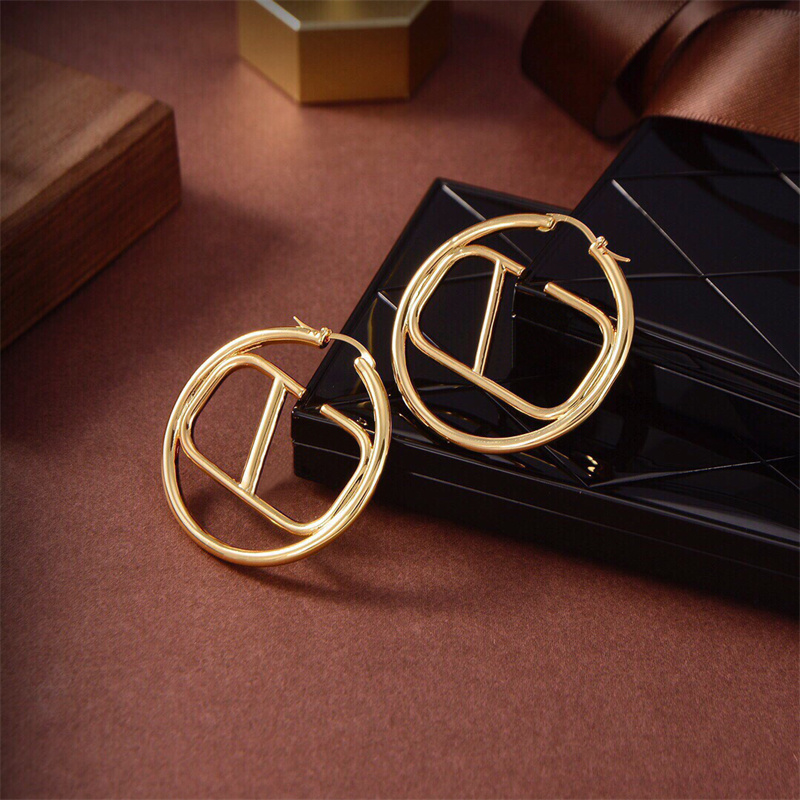 

Hoops Earrings Fashion Womens Big Circle Simple Earring Jewelry Luxury Designer Earrings Letter Stud Earring Ornament Necklaces High Quality